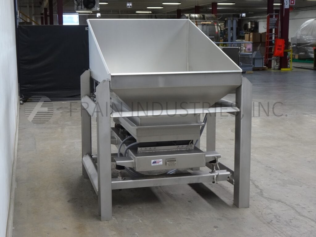 24" wide x 7' long, Smalley #Emc2+, vibratory feeder, mounted on heavy duty Stainless Steel frame - Image 2