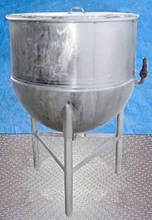 80 gallon Groen #F80, steam jacketed kettle, 32" ID, 2-piece removable flip-top lid - Image 3