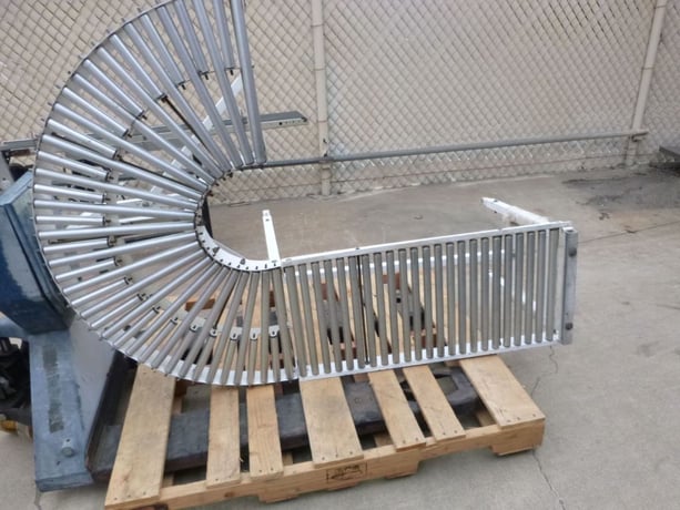 17" wide x 60' long, Gravity Incline Roller Conveyor, mild steel frame, 1" diameter Galvanized rollers, 15" - Image 5