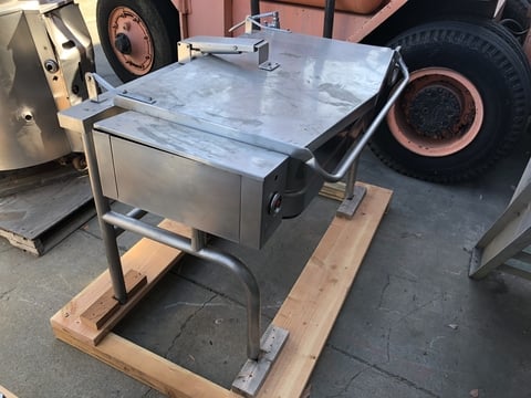 Groen #FPC-4C, Electric Braising Pan, Stainless Steel, 41" L x 25" width x 7" deep Pan, 14.3 kW, 208 V - Image 1