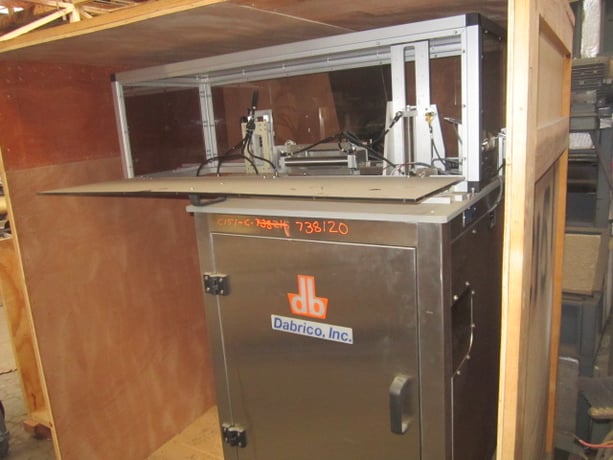 denester for syringe inspe, Dabrico, aluminum w/ Stainless Steel cabinet, 115 V, 2004 - Image 2