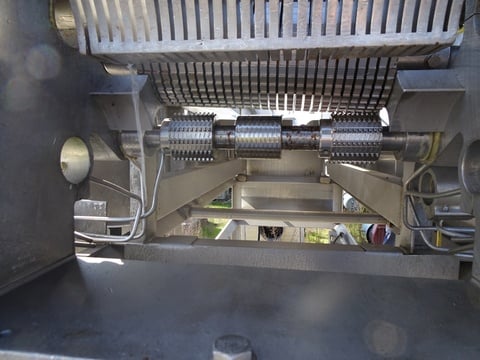 Urschel #M, Dicer/Strip Cutter, Stainless Steel, 1/8" x 3/16" to 1.5" x 3" cutting capacity - Image 5