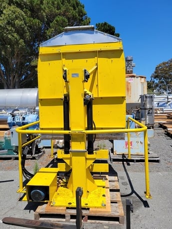 Toter #WS-550, Cart Lifter/Dumper, 60" width x 77" L cart holding section, 2500 lbs/cap., 90" dump height @ - Image 2
