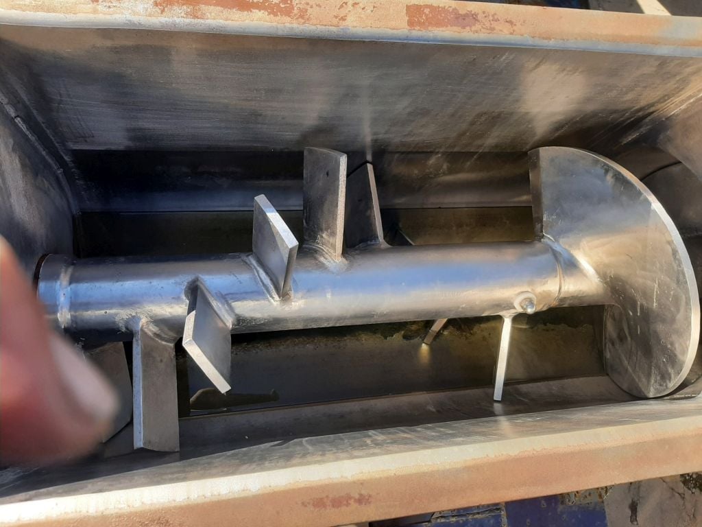 Bonnot, Extruder, 34" L x 15.5" width x 20" deep jacketed trough, 4.5" diameter x 54" L shaft, 12.5" diameter - Image 7
