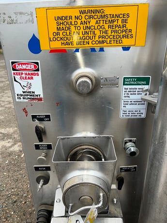 APV Crepaco #S430, Fruit Feeder, Stainless Steel, 16" x 17" x 16" deep hopper, 4" diameter x 20" L bottom - Image 9
