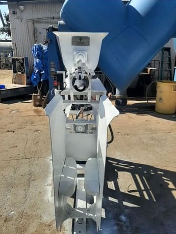 Stoker #DXVP, Filler/Packer, 23" x 14" x 12" deep agitated hopper, 3" diameter Screw discharge, 5 HP, 1800 - Image 4