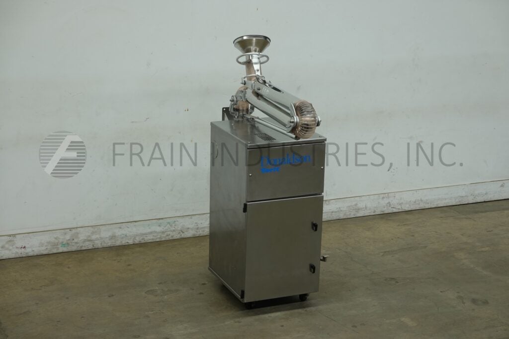 175-550 scfm Torit #70SS, cabinet style self contained baghouse dust collector, holds 24 cartridge filters - Image 1