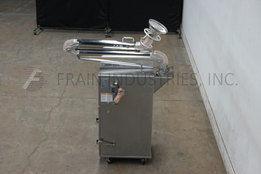 175-550 scfm Torit #70SS, cabinet style self contained baghouse dust collector, holds 24 cartridge filters - Image 3