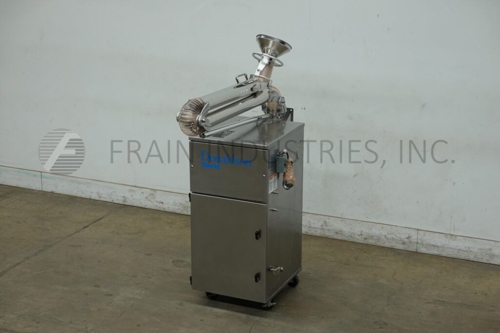 175-550 scfm Torit #70SS, cabinet style self contained baghouse dust collector, holds 24 cartridge filters - Image 5