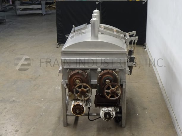 52 cu.ft. Custom Stainless Equipment Co. #CDB2372PV, double paddle mixer with 304 Stainless Steel contact - Image 4