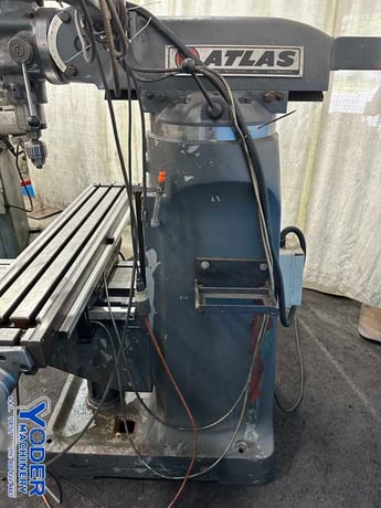 Atlas / Clausing #2VSO8, ram type vertical mill, 9" x49" table, 2 HP, digital read out, one shot lube, #77243 - Image 8