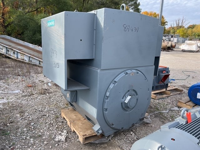 800 HP 600 RPM Siemens, Frame 3023S8, WPIIBB, 2300 Volts - Image 5
