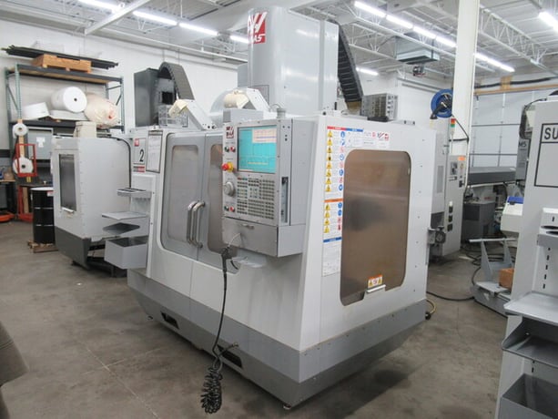 Haas #VM-2, CNC vertical machining center w/4th Axis drive, chip auger, coolant system, rigid tapping - Image 4
