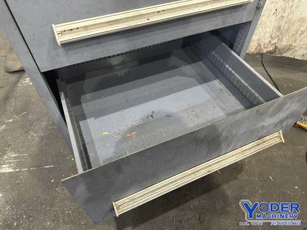 3 Drawer Vidmar cabinet - Image 8