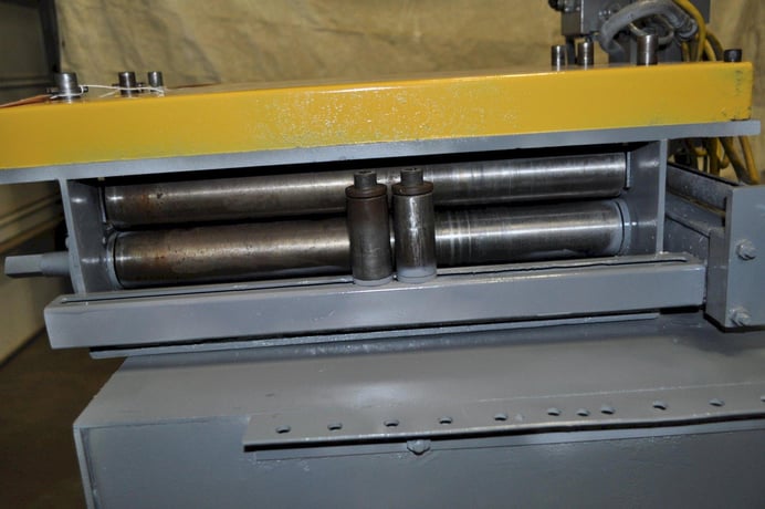 18" x .09" Air Feeds #AF-1, air feeder straightener, 12" stroke, adj height cabinet, 5-roll straightener - Image 4