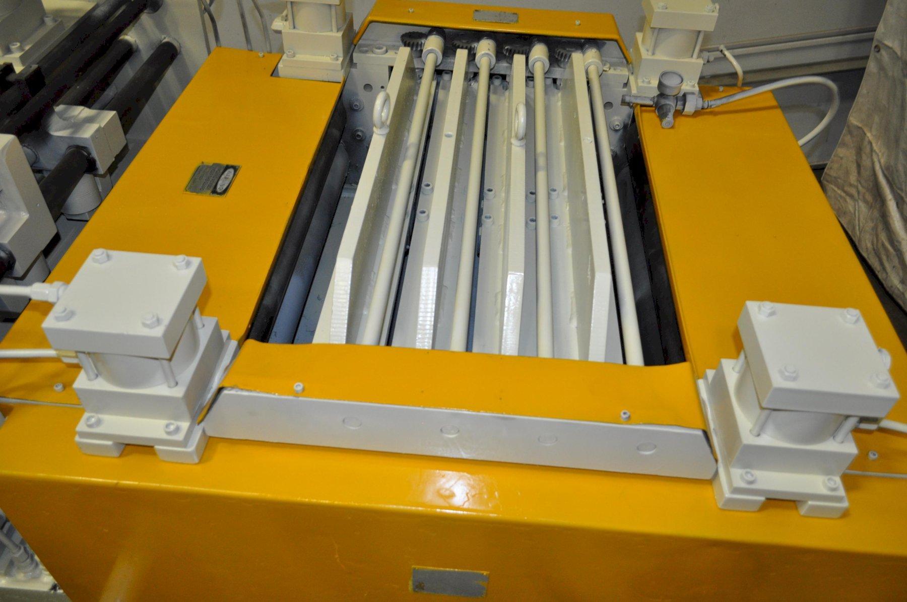 30" x .125" Perfecto #28-30-9, 9-roll straightener, 200 FPM, entry & exit pinch rolls w/ air lift - Image 7