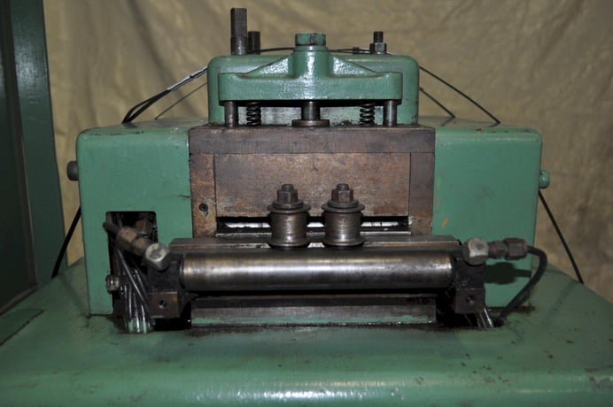 6" x .06" Cooper Weymouth, 17 roll straightener, entry & exit pinch rolls, one shot lube - Image 2
