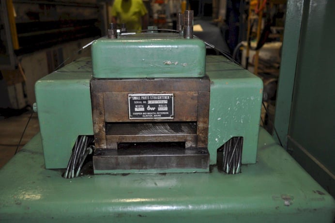 6" x .06" Cooper Weymouth, 17 roll straightener, entry & exit pinch rolls, one shot lube - Image 10