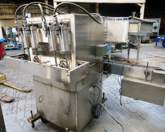 Filamatic #CVKM-300-1, Piston Filler, (4) pistons w/1000 centers or 1 liter capacity each, 460 V - Image 3