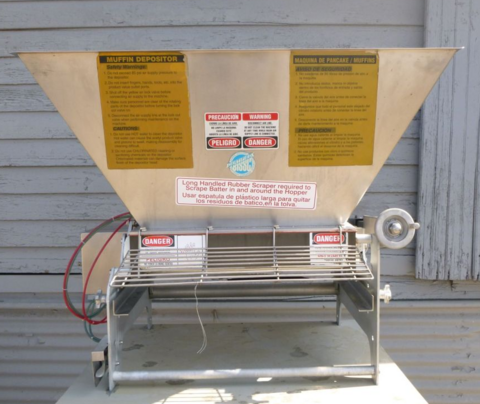 Hinds Bock #5P-08WT, Hinds Bock Piston Filler/Muffin Depositor, 5-Head, 900-1300 dozen/hr., 5 pisto filling - Image 2