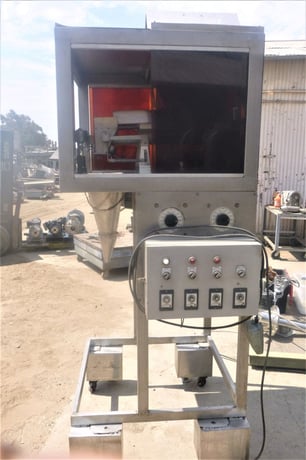 2-Lane Net Weigh Scale, 15" x 15" x 14" infeed hoppers, (2) 19" x 5.5" x 1" feeder pans, 5.5" x 4" x 4.5" - Image 1