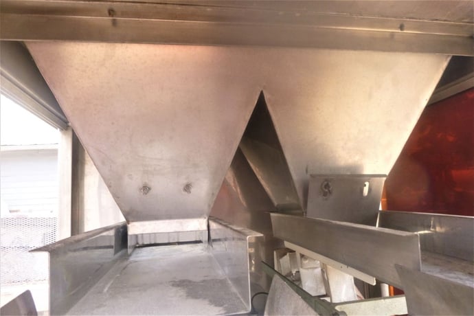 2-Lane Net Weigh Scale, 15" x 15" x 14" infeed hoppers, (2) 19" x 5.5" x 1" feeder pans, 5.5" x 4" x 4.5" - Image 5