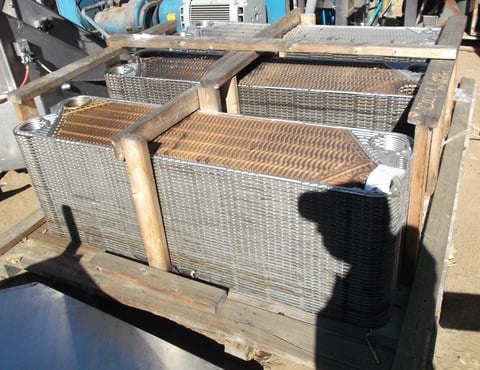 1100 sq.ft., APV Crepaco, R51TH, Plate Type Heat Exchanger, Stainless Steel, (240) 16" x 61" plates, 250 max - Image 4