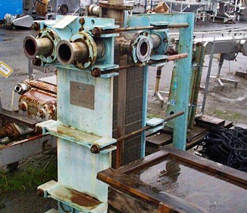 312 sq.ft., APV, SR35-T, plate type heat exchanger, (52) 15" x 44" Stainless Steel plates - Image 3
