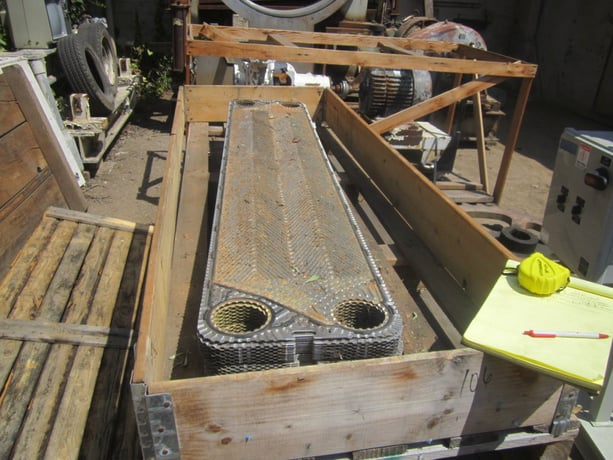 500 sq.ft., Polaris, S64G129, plate type heat exchanger, (64) 15" x 76" S/S plates, 150 psi @ 280°F - Image 5