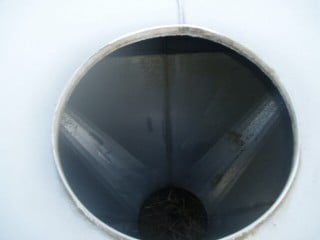 35 cu.ft. Tote Bin, 48" L x 42" width x 36" deep, 16" diameter Top opening, 12" diameter Bottom outlet - Image 4
