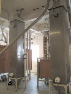 40 cu.ft. #RXA, Hopper, Stainless Steel, 24" width x 24" L x 120" straight side, 10" diameter Bottom side - Image 3
