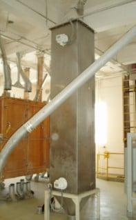 40 cu.ft. #RXA, Hopper, Stainless Steel, 24" width x 24" L x 120" straight side, 10" diameter Bottom side - Image 9