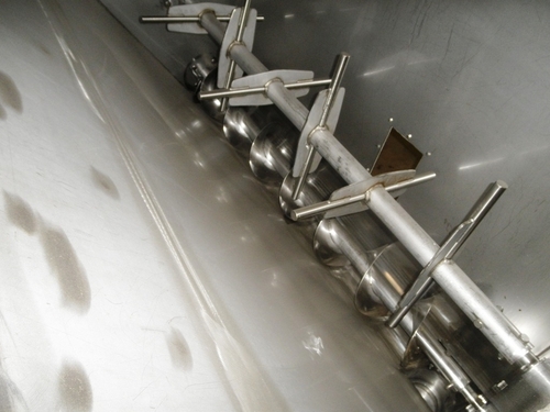 50 cu.ft. Hopper w/paddle agitation & discharge auger, Stainless Steel, 72" L x 46" width x 12" straight - Image 7