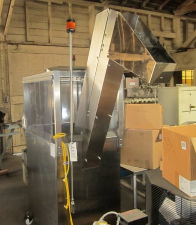 8 cu.ft. Envirw #M-10, Hopper, Stainless Steel, 23" x 33" x 22" deep, 6" width x 78" H incline conveyor, 2012 - Image 1