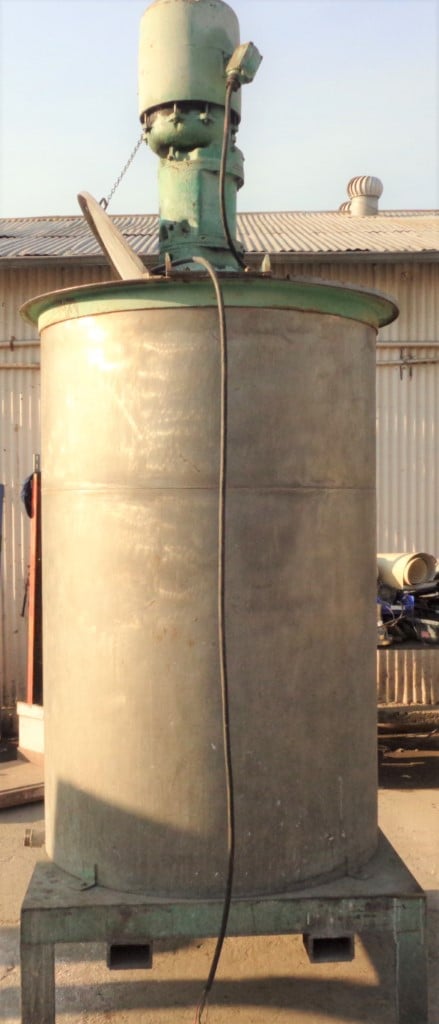 550 gallon Stainless Steel Tank, Agit, FT/SB, 48" diameter x 70" straight side - Image 2
