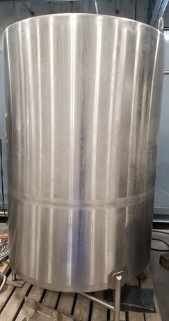 600 gallon Sanitary Process Solutions, Stainless steel vertical tank, CIP spray ball - Image 1