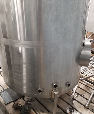 600 gallon Sanitary Process Solutions, Stainless steel vertical tank, CIP spray ball - Image 3