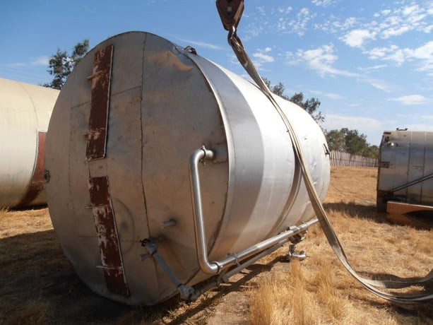 6000 gallon Carbon Steel Storage Tank, Epoxy, Jkt, 9'10" diameter x 12' high, 3" diameter side bottom outlet - Image 7