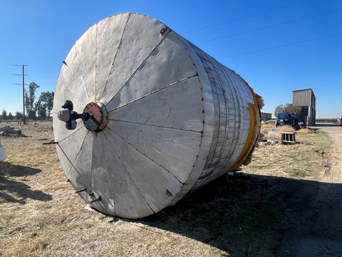10000 gallon 144" diameter x 144" high, Carbon Steel Tank, flat bottom, dished top and insulated - Image 4