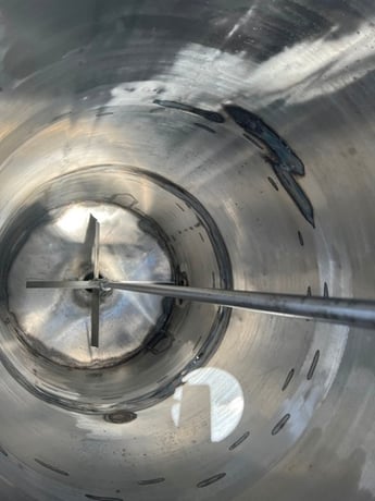 100 gallon Stainless Steel Mix Tank, Agitated, 24" diameter x 54" straight side, dish top and bottom - Image 6