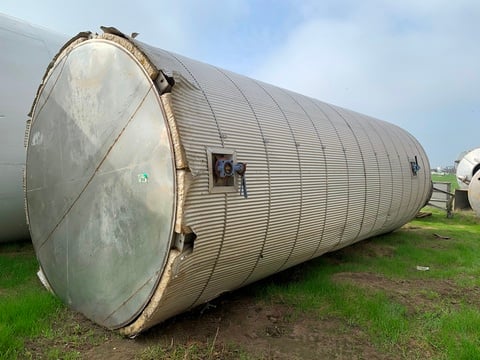 11500 gallon Stainless Steel Insulated Storage Tank, 9' diameter x 25' high - Image 2