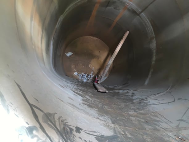 11500 gallon Stainless Steel Insulated Storage Tank, 9' diameter x 25' high - Image 5