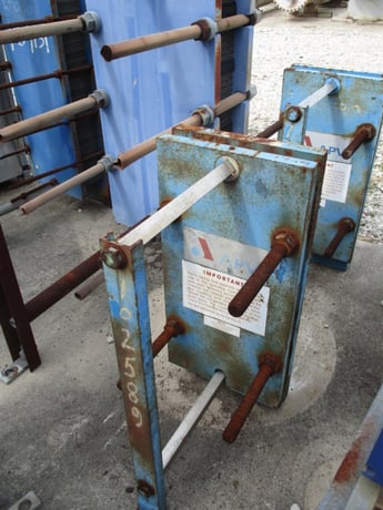 13 sq.ft., APV, plate heat exchanger, 145 psi, 300°F, 316 Stainless Steel plate, 1994 - Image 6