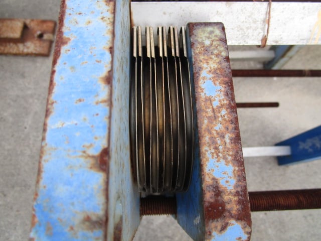 11 sq.ft., APV, plate exchanger, 140 psi, 300&deg;F, 316SS plates, 8" W x 22" L plates, 1998 - Image 6