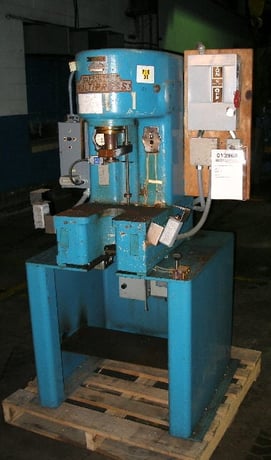 4 Ton, Denison #MCO1FA, cabinet base, ergo sensor buttons, tag #13968 - Image 1