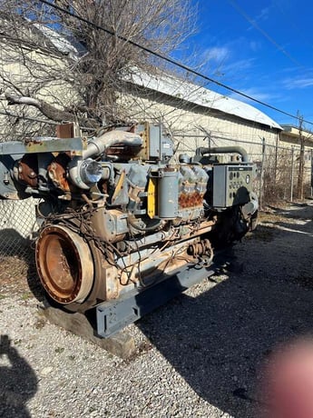 1340 HP @ 1400 RPM, Caterpillar #G3516, Natural gas engine, 2001 - Image 1