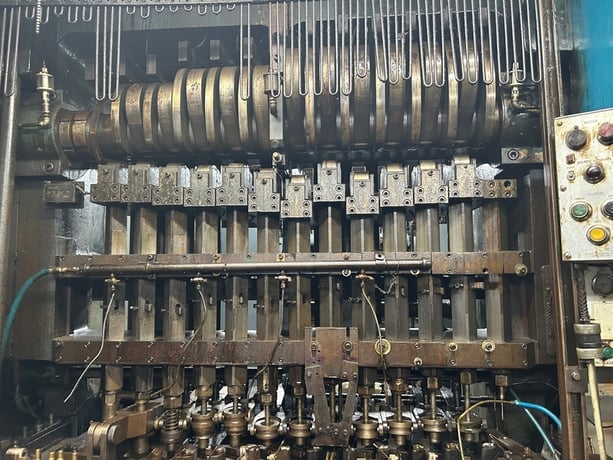 Platarg #912, ICOP transfer press, 6.5" stroke, 6" W chopper, strip & release on 11 stripper forks, air - Image 3