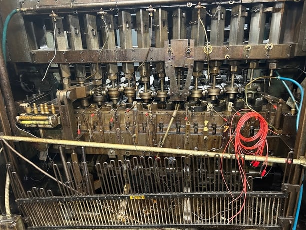 Platarg #912, ICOP transfer press, 6.5" stroke, 6" W chopper, strip & release on 11 stripper forks, air - Image 4