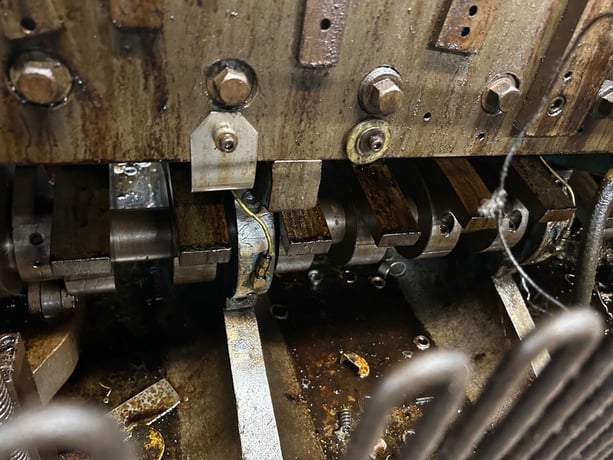 Platarg #912, ICOP transfer press, 6.5" stroke, 6" W chopper, strip & release on 11 stripper forks, air - Image 9
