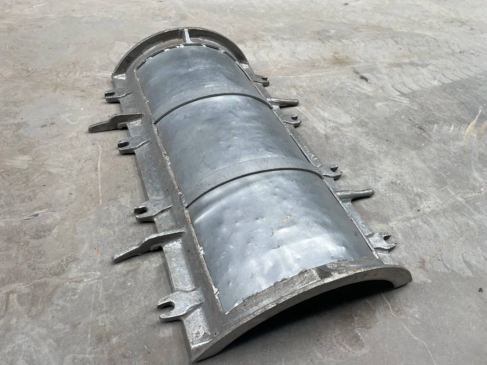 Brown, Finisher Top Screw Cage, 42" L, 46 lbs. - Image 5